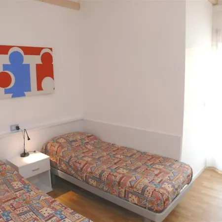 Close To The Sea And The - Apartment